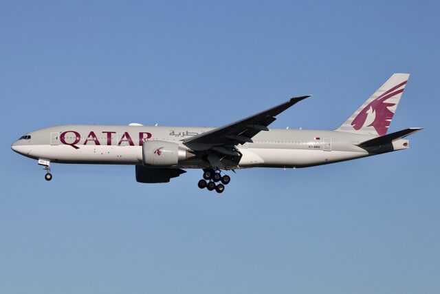 Qatar Airways 777-200