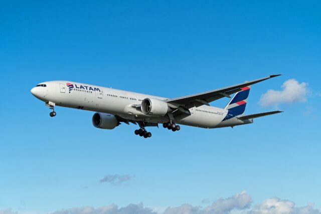 LATAM Airlines Boeing 777-300ER