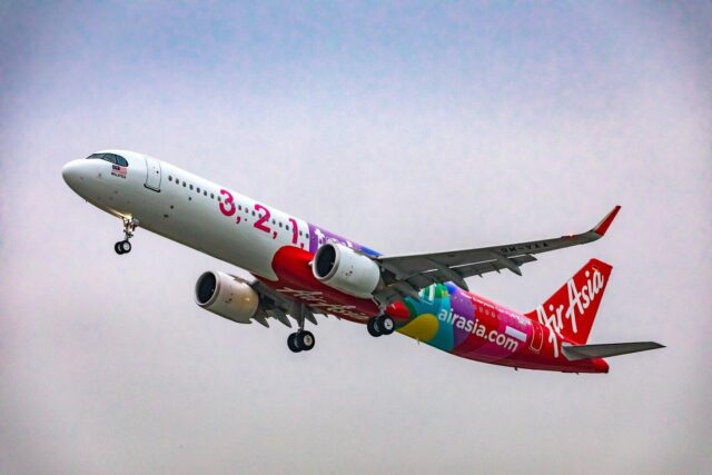 An AirAsia Airbus A321 taking off