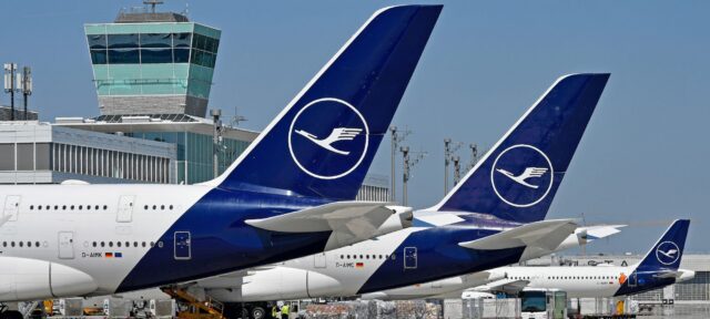 Lufthansa tails at MUC