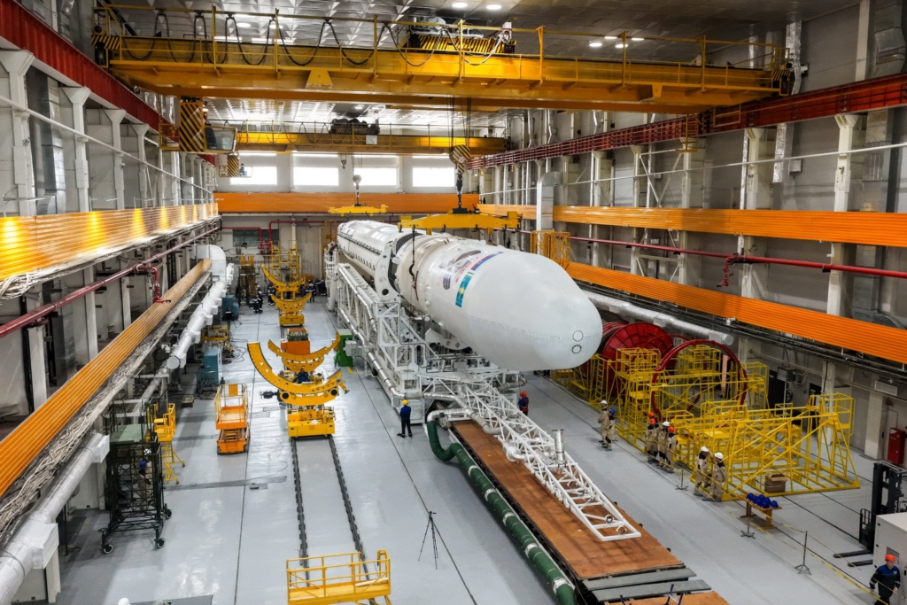 Soyuz 5 rocket prepares to take off