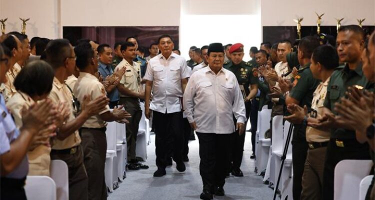 Hujan Kritik, Pembahasan Penambahan Jabatan Menteri di Kabinet Prabowo